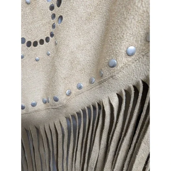 Curations Caravan Tan Faux Suede Laser Cut Fringe Wrap Shawl Studded Boho OS - Picture 6 of 16